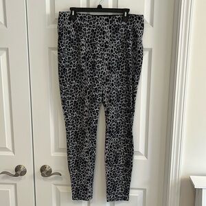 Zenergy by Chico’s Animal Print Leggings